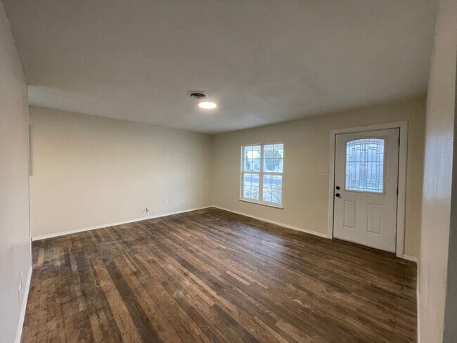 4210 S Van Buren St in Amarillo, TX - Foto de edificio - Building Photo