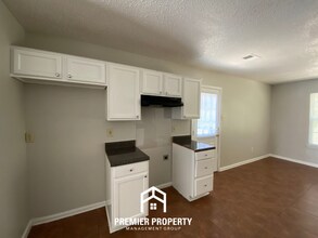 4448 Kings Valley Cove W in Memphis, TN - Building Photo - Building Photo