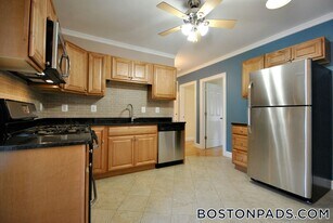 62 Union St, Unit 3 in Boston, MA - Building Photo