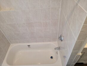 150 River St, Unit 3B in Cambridge, MA - Building Photo - Building Photo