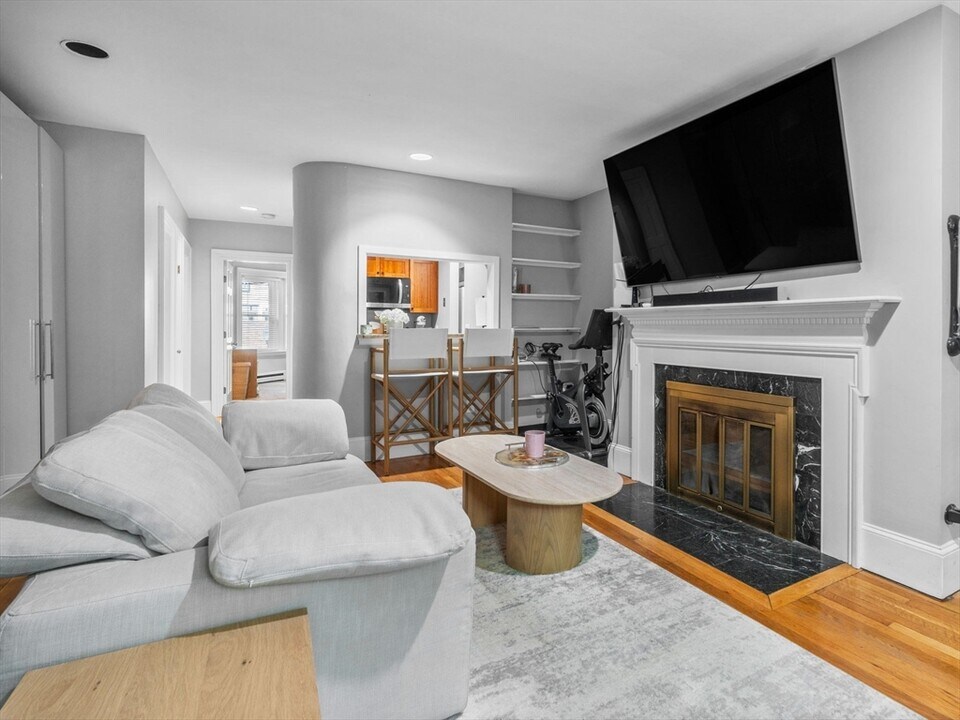 19 Greenwich Park in Boston, MA - Building Photo
