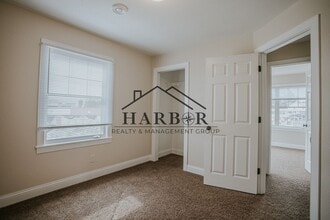 105 1st St NW in Austin, MN - Building Photo - Building Photo