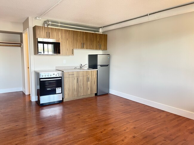 property at 1500 Dogwood St