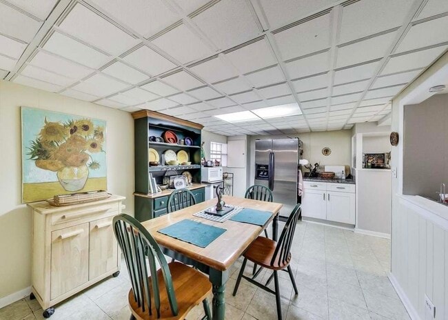 4618 W Montana St, Unit Garden in Chicago, IL - Building Photo - Building Photo