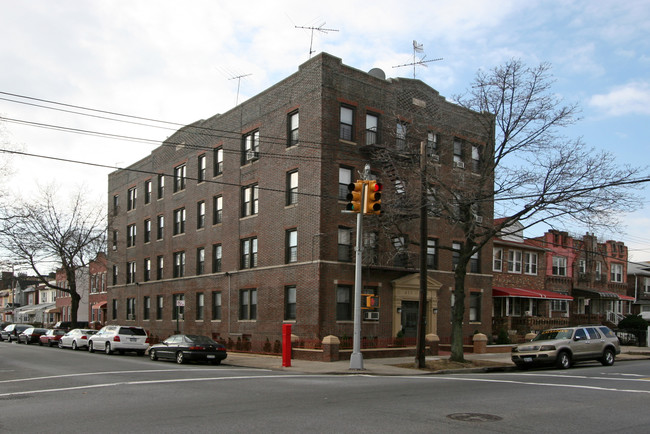 456 Linden Blvd in Brooklyn, NY - Building Photo - Building Photo