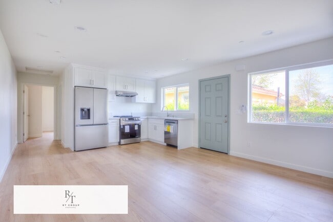 property at 1806 S 8th St