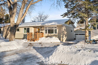 114 Campion Crescent in Saskatoon, SK - Building Photo - Building Photo