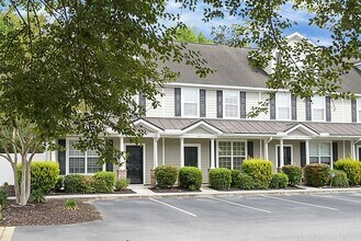 215 Hemingway Cir in Summerville, SC - Building Photo - Building Photo