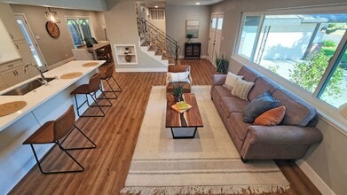7021 Wilshire Cir in Sacramento, CA - Building Photo - Building Photo