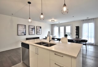 855 Tiffin Ch in Longueuil, QC - Building Photo - Building Photo