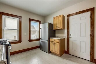 1703 W Custer Ave in Milwaukee, WI - Foto de edificio - Building Photo