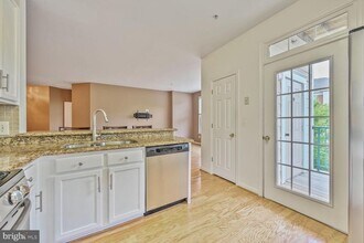 130 Chevy Chase St in Gaithersburg, MD - Building Photo - Building Photo