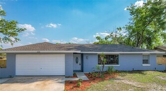3230 Caulfield St in Apopka, FL - Building Photo
