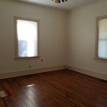 2424 Birch Ave in Buena Vista, VA - Building Photo - Building Photo