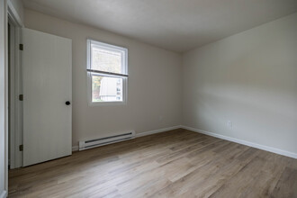 Aurora Apartments in Aurora, IN - Building Photo - Interior Photo