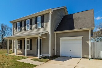 4009 Ranchview Ln in Charlotte, NC - Foto de edificio - Building Photo