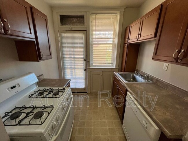 934 Concordia Ln in Clayton, MO - Building Photo - Building Photo