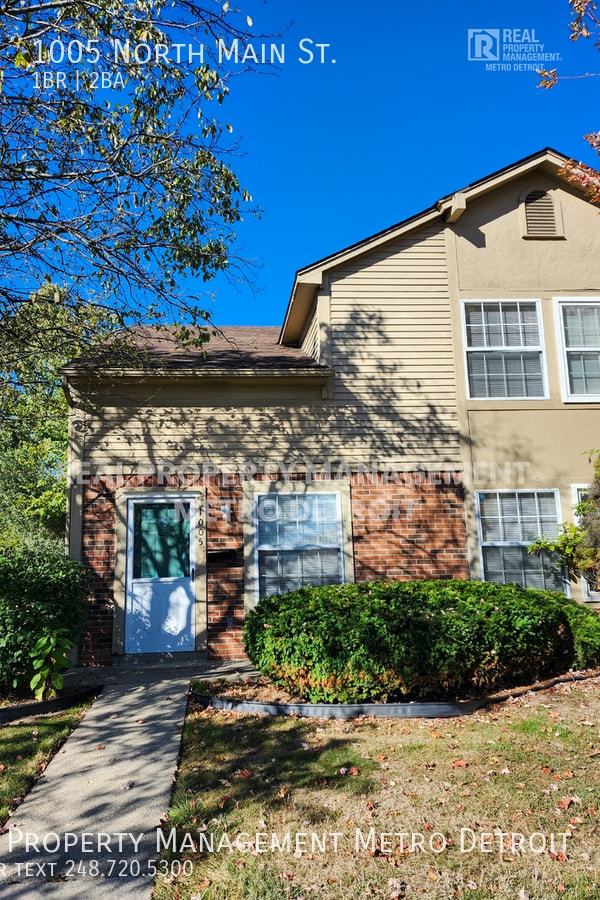 property at 1005 N Main St