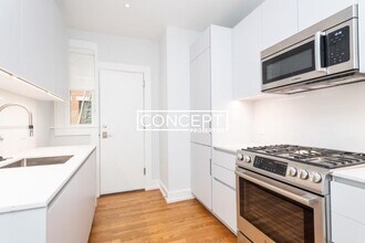 17 Forest St in Cambridge, MA - Building Photo - Building Photo