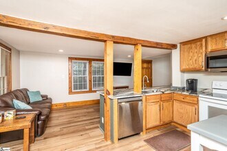 16 Converse St in Greenville, SC - Building Photo - Building Photo