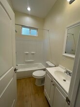 371 Douglas St in Los Angeles, CA - Building Photo - Building Photo