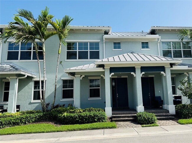 property at 3956 Poinciana Ln