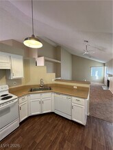 2120 Running River Rd in Henderson, NV - Building Photo - Building Photo