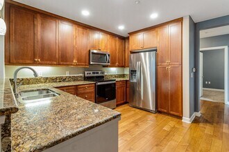 1021 Costa Pacifica Way in Oceanside, CA - Building Photo - Building Photo