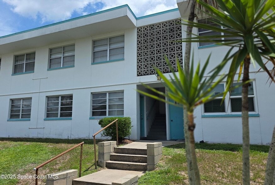 8401 N Atlantic Ave, Unit A-9 in Cape Canaveral, FL - Building Photo