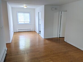 701 Austin St in Evanston, IL - Foto de edificio - Building Photo