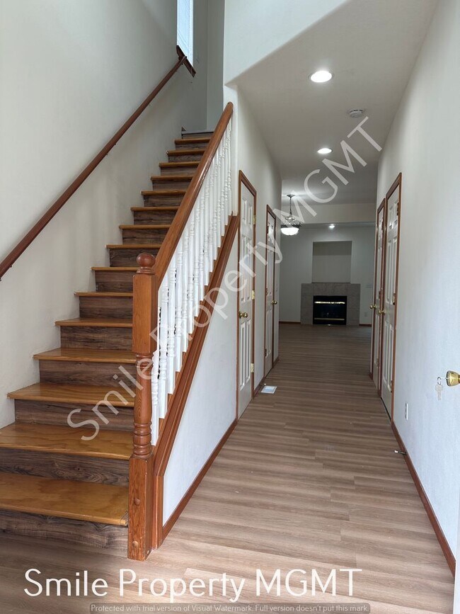 11633 SE Morrison St in Portland, OR - Building Photo - Building Photo