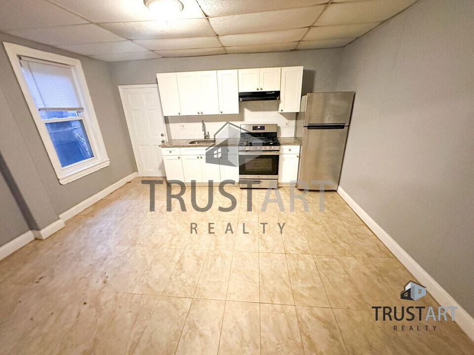 330 N 53rd St in Philadelphia, PA - Foto de edificio