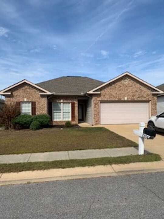5204 Easton Ln in Northport, AL - Building Photo