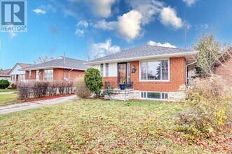 3 Annaree Dr in Toronto, ON - Building Photo - Building Photo