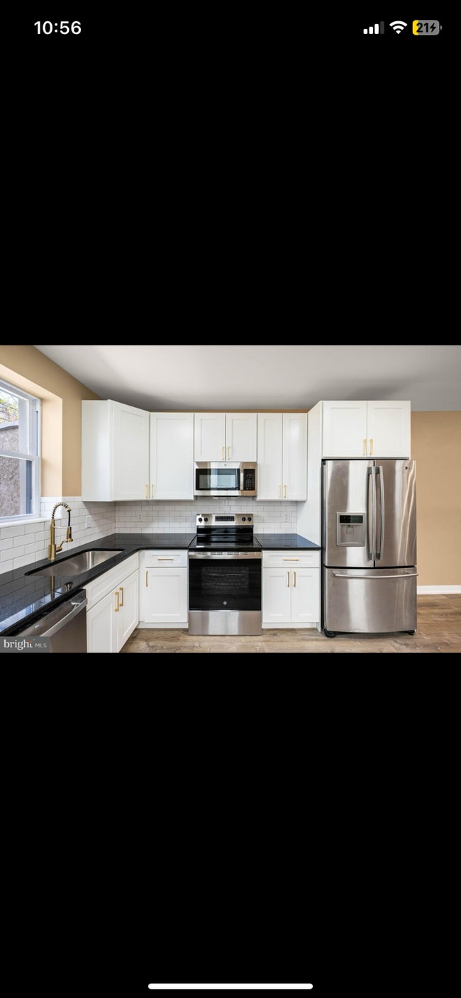 2227 N 17th St in Philadelphia, PA - Foto de edificio - Building Photo
