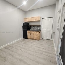 14639 SW 158th path in Miami, FL - Building Photo - Building Photo