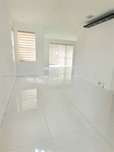 8402 NW 114th Path in Doral, FL - Building Photo - Building Photo