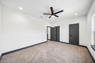 5706 Hardy St in Houston, TX - Foto de edificio - Building Photo