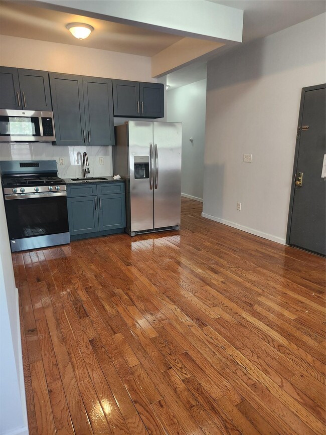 property at 721 Prospect Ave