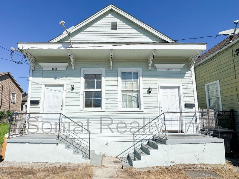 2215 N Galvez St in New Orleans, LA - Building Photo