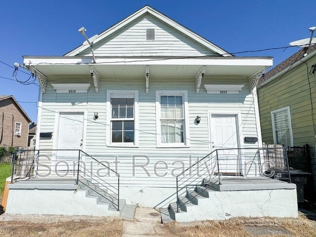 property at 2215 N Galvez St