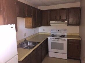 11 Locust St, Unit G in Portland, ME - Foto de edificio - Building Photo