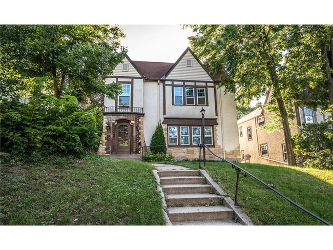 property at 3549 Irving Ave S