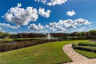 11864 Izarra Way, Unit 1004 in Ft. Myers, FL - Building Photo - Building Photo