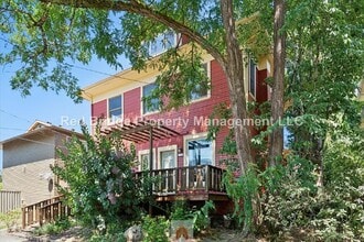 1325 SE Nehalem St in Portland, OR - Building Photo - Building Photo
