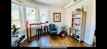 2100 W Division St in Chicago, IL - Building Photo - Building Photo