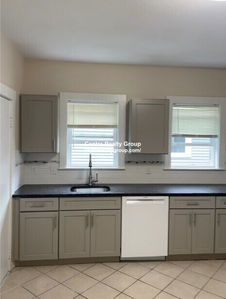51 Parker St, Unit 3