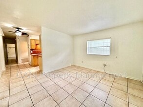 1310 E Esther St in Orlando, FL - Building Photo - Building Photo