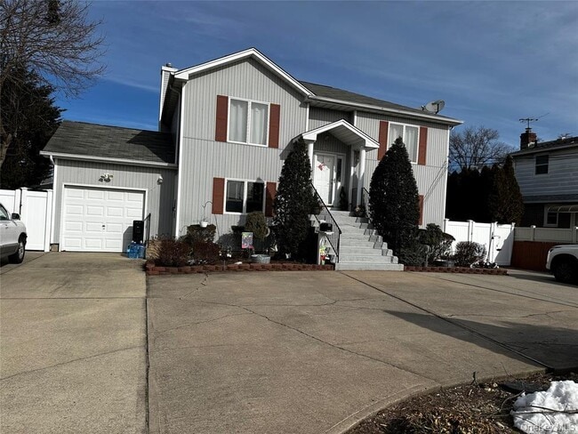 property at 15 Shari Ct