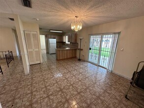 2810 SW 108th Pl in Miami, FL - Building Photo - Building Photo